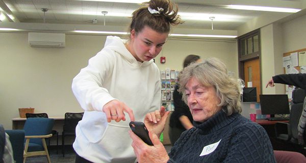 Students, seniors meet for Tech Day