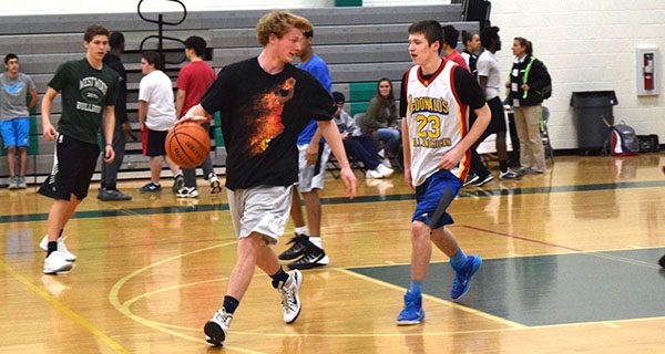 Westwood High senior hosts ‘Hoops for Hunger’ tournament