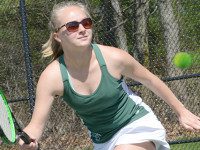 Girls tennis falls to Medfield