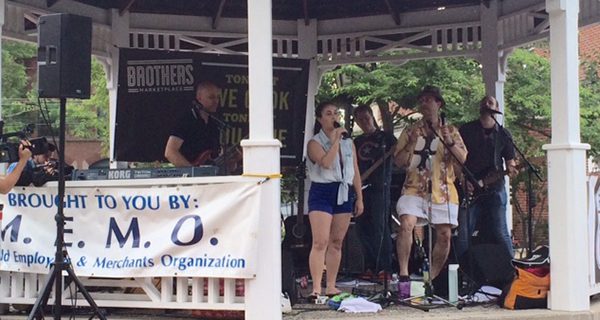 ‘Route 109’ rocks the gazebo
