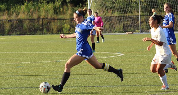 Girls soccer fights to 1-1 draw