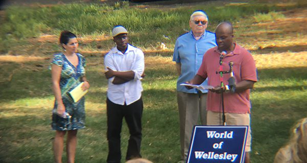 Wellesley holds solidarity gathering