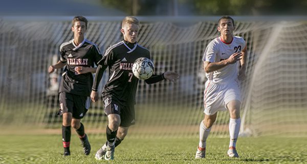 Boys soccer fights to tie with Walpole