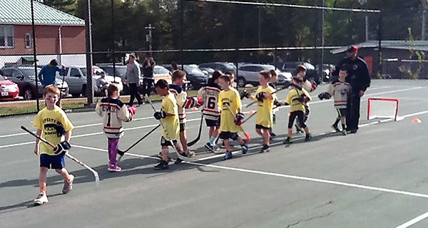 Walpole hockey stages street tourney