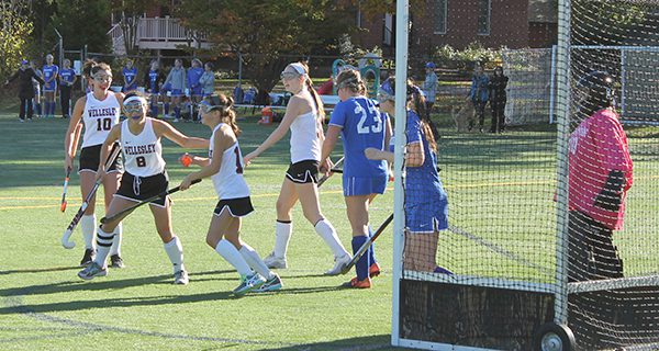 Wellesley Field Hockey on to round two