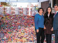 Dental Group collects candy for troops