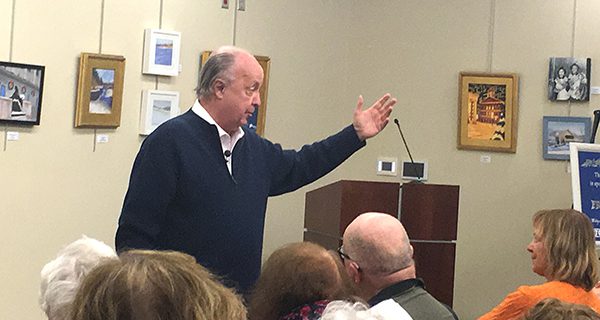 Hylander brings ‘Christmas Carol’ to life