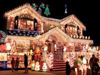 Wellesley Rec holds house decorating contest