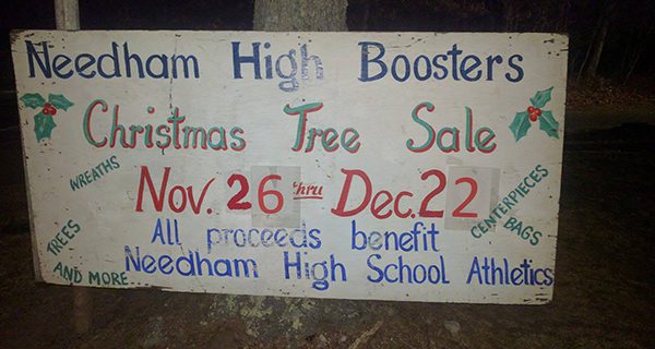 Boosters Club holds 2016 Christmas Sale