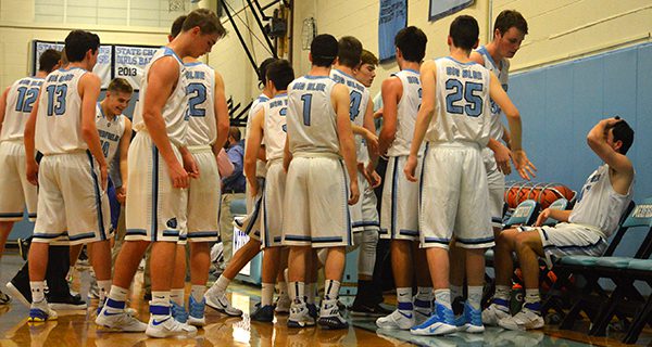 Boys hoop bounces back with big win