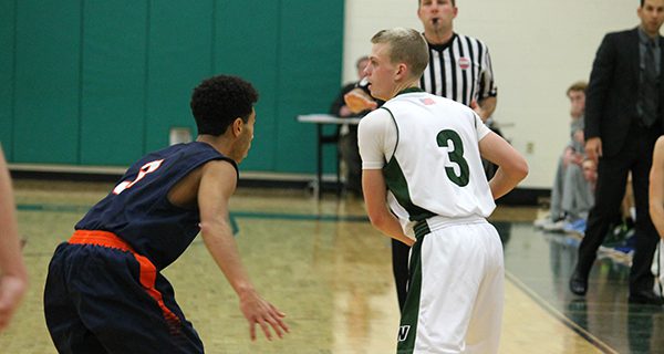 Rebel hoop goes 1-1 in Holiday Tournament
