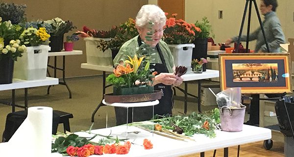 Art in Bloom gets rolling