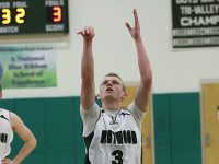 Wilson, Giovino lead hoop to 13-3