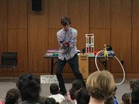 Trevor the Juggler awes at library