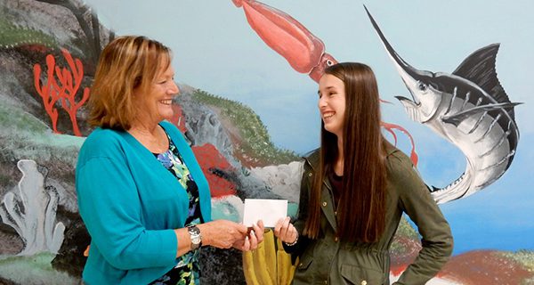 Norwood Evening Garden Club awards scholarship