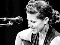 Emilia Dahlin playing Homegrown Coffeehouse