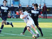 Clare, Raiders gut out key win