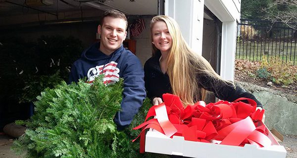 Music Association holding wreath sale