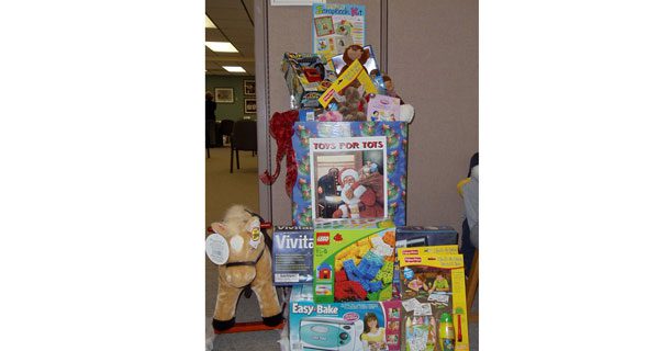 GV & Y collecting for Toys for Tots