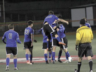 Cellucci, Raider soccer knock off No. 1