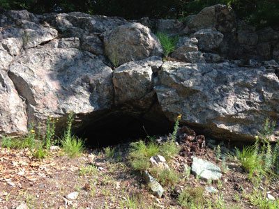 Just off of High Street (Route 109) in Westwood sits Oven Mouth, the entrance to a cave (now destroyed) where King Philip’s raiders once hid.Photo by Shelly Santaniello