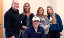 Medfield’s McNally commits to Canisius