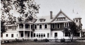 1885, Edwin V. Mitchell Mansion/ Manor Inn, North Street, site of today's Post office: demolished.