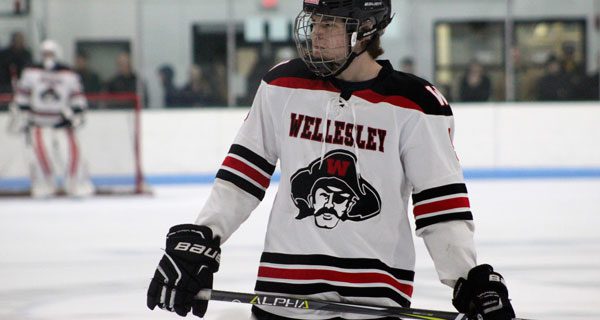 Raider hockey remains unbeaten