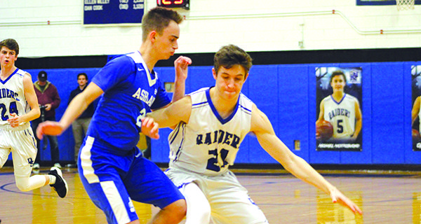 Stark lifts Raiders to senior night win