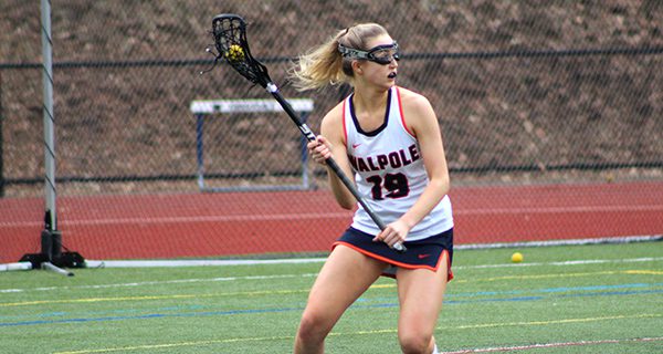 Curtis powers Lady-Rebels past Rocketeers