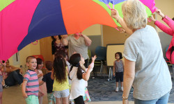 ‘Parachute Play!’ delivers afternoon fun