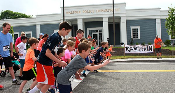 Hundreds come out for R.A.D. Run