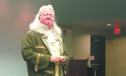 Benjamin Franklin visits Wellesley Library