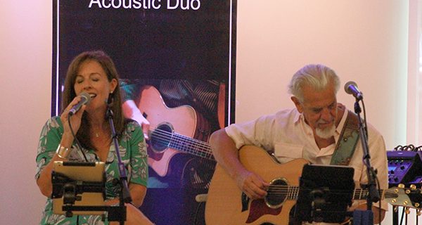 Seniors enjoy acoustic concert