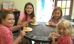 Library celebrates summer with cupcakes