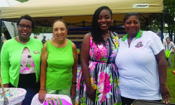 Alpha Kappa Alpha gives back