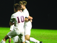 DeOliviera, Raiders stun Eagles in stoppage time