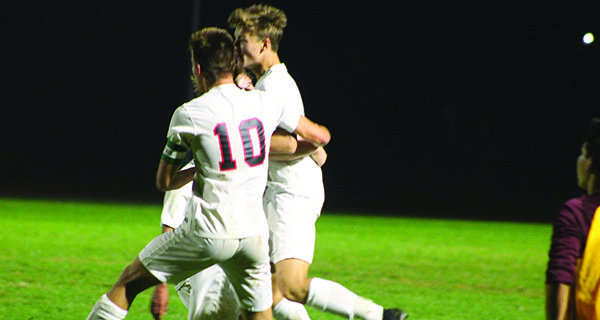 DeOliviera, Raiders stun Eagles in stoppage time