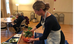 Sherbornites make pumpkin centerpieces