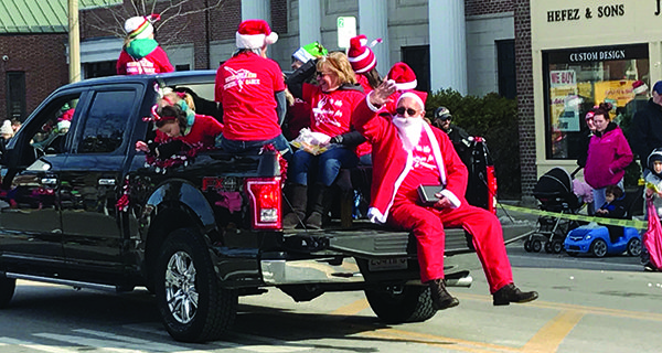 Santa returned to Walpole in a midday parade.  Photos by Robby McKittrick 