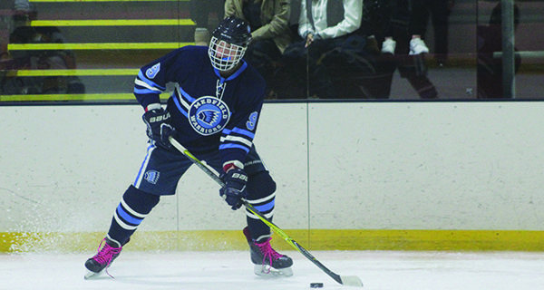 Medfield hockey still unbeaten after tie