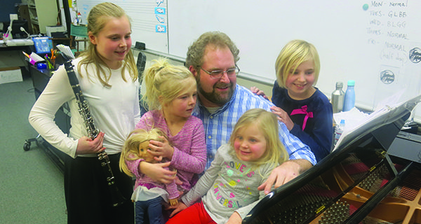 Medfield composer prepares MHS-commissioned work