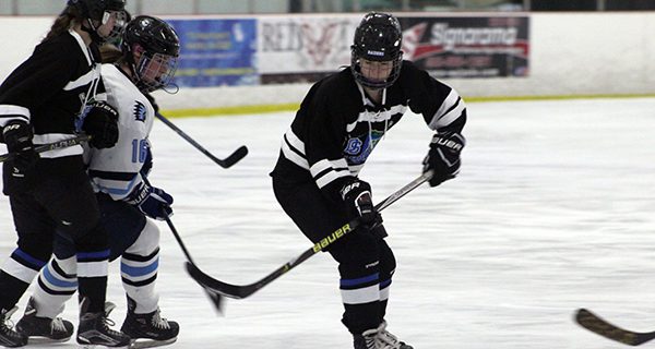 Warriors outlast Raiders, remain in hunt