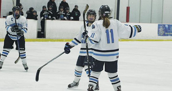 Warriors outlast Raiders, remain in hunt