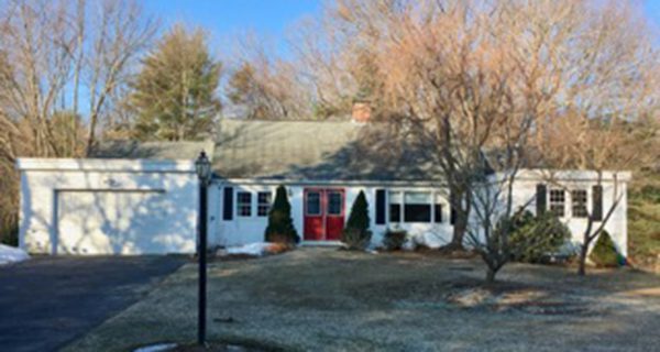 Home of the Week – 22 Hatters Hill Road, Medfield