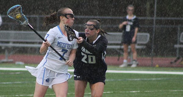 Panthers hold off Warriors in rain
