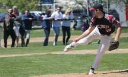 Lindquist’s shutout gives Wellesley win