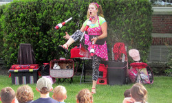 Jenny the Juggler entertains in Dover