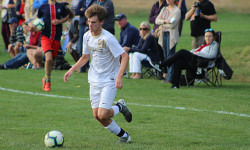 Strong second half lifts Rockets over Rebels