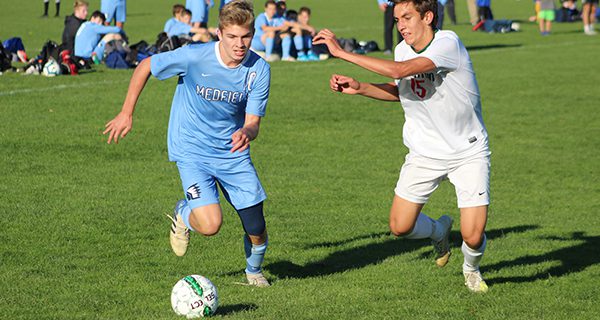 Warriors extend unbeaten streak to 10